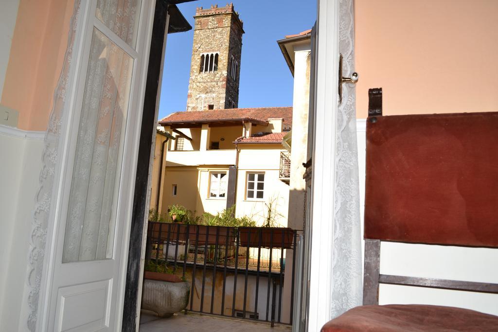 Corte Palazzo Picedi Benettini Sarzana Exterior foto