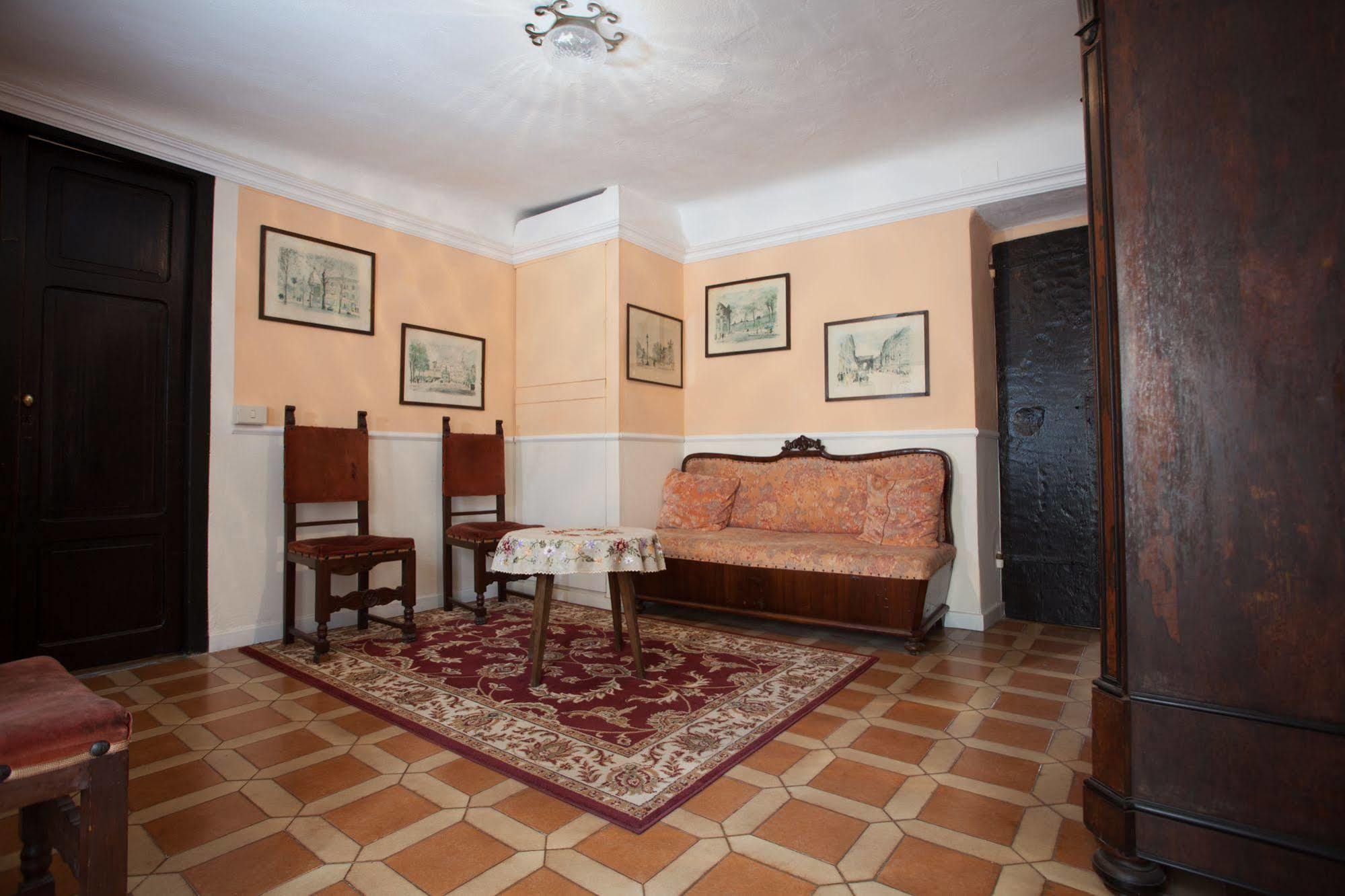 Corte Palazzo Picedi Benettini Sarzana Exterior foto